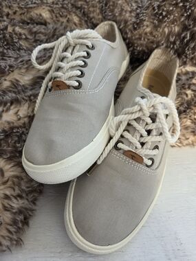 Margaritaville Women's Canvas Sneakers